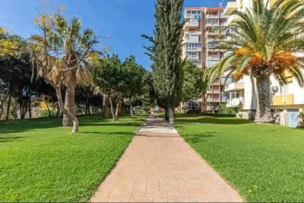 Apartment 797 Holiday Rentals - Moderno Estudio En Iris Para 2 Con Piscinas Benalmadena